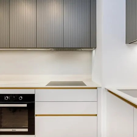 Plac Unii Lux - Comfy * Γκντίνια